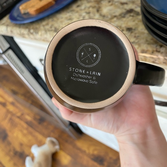 Stone and lane set of 4 dish ware. - Picture 2 of 2